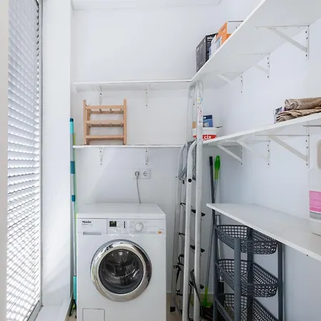 Sweet Downtown Apartment *